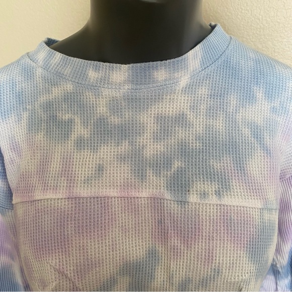 cute tie dye top - Picture 2 of 7